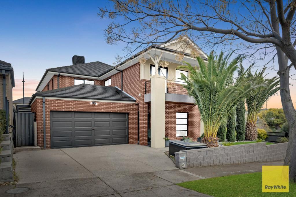 7 Herring Loop, Caroline Springs, VIC 3023