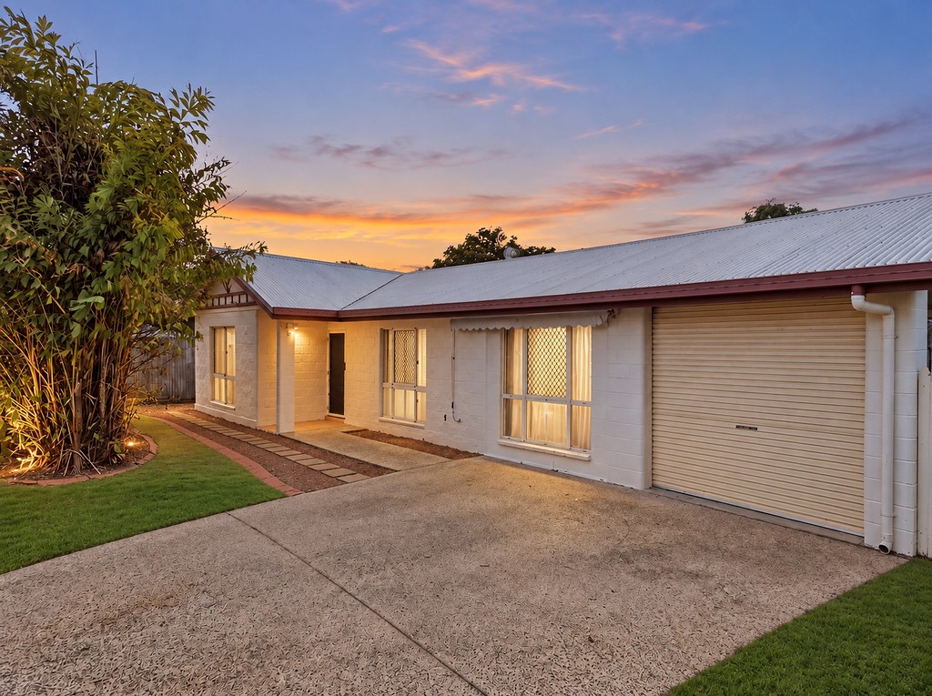 17 Dalkeith Cres, Mount Louisa, QLD 4814