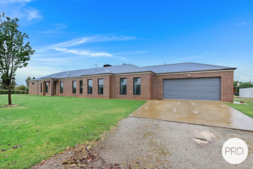 4 Clive Ct, Table Top, NSW 2640