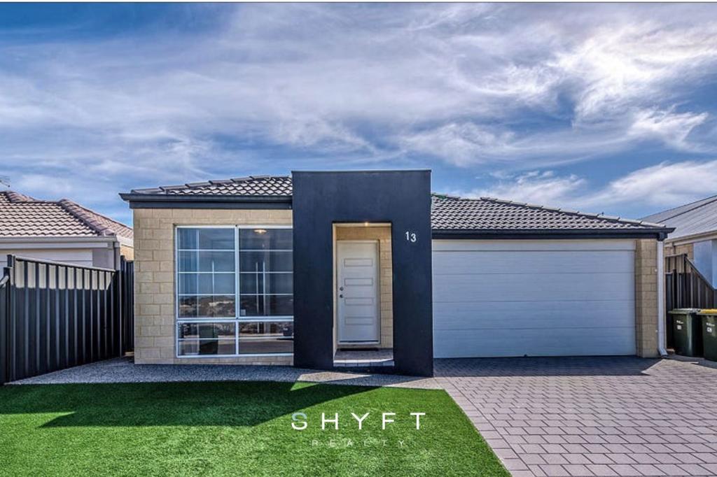 13 AVON RD, YANCHEP, WA 6035