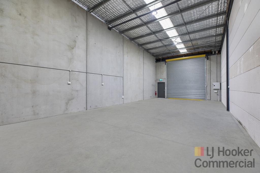 Bay 8/2 London Dr, Wyong, NSW 2259