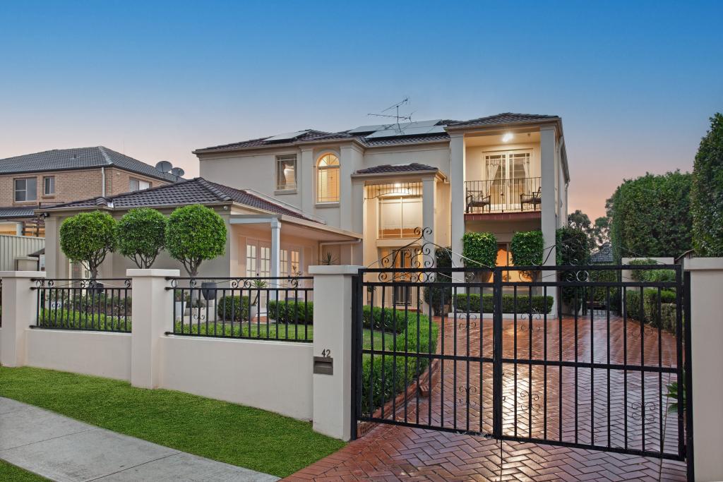 42 CRESTVIEW DR, GLENWOOD, NSW 2768