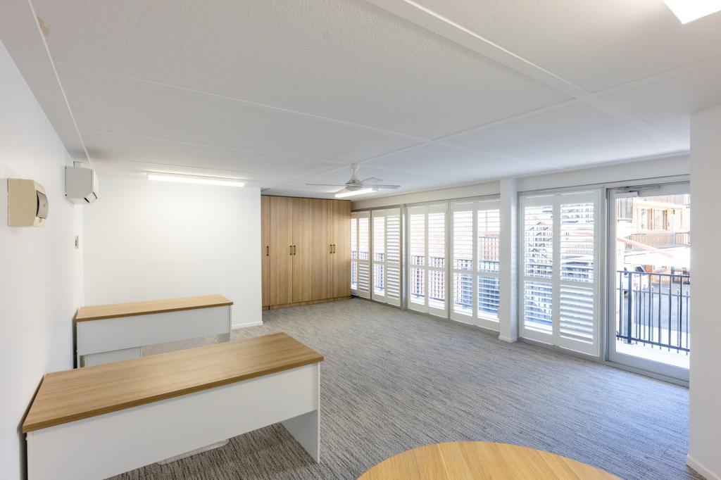 3/5 PARK AVE, BURLEIGH HEADS, QLD 4220