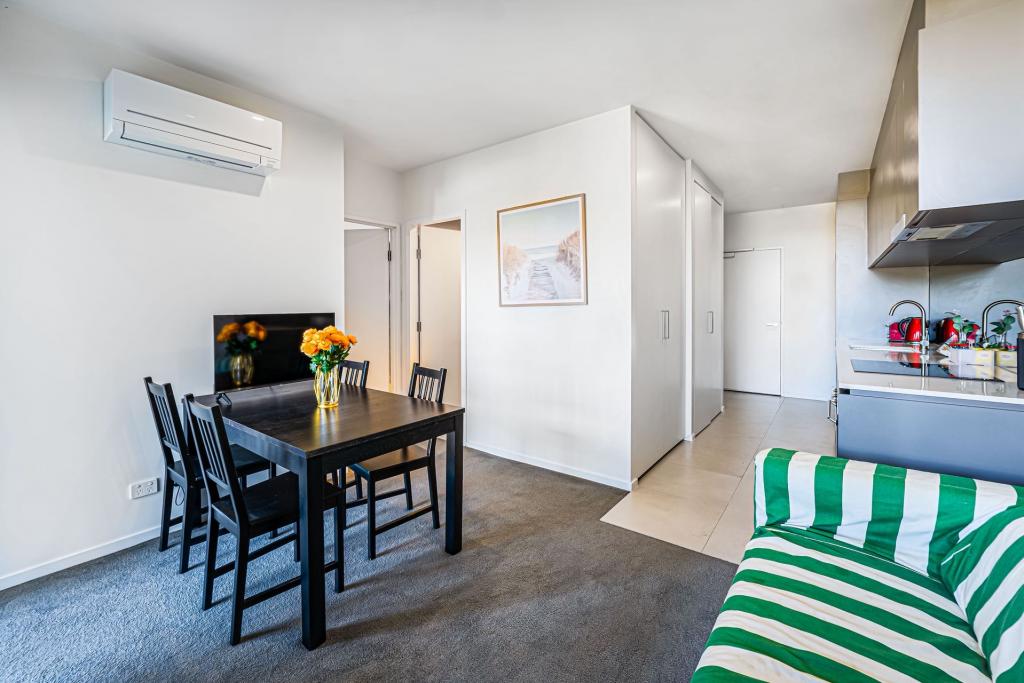 1311/3 Grazier Lane, Belconnen, ACT 2617