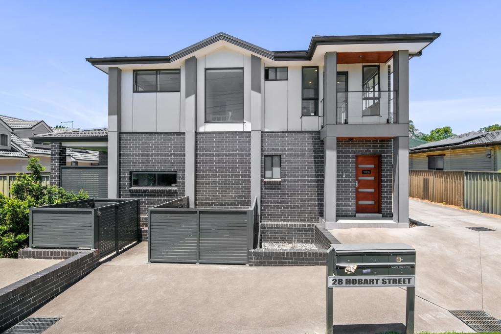 1/28 HOBART ST, OXLEY PARK, NSW 2760