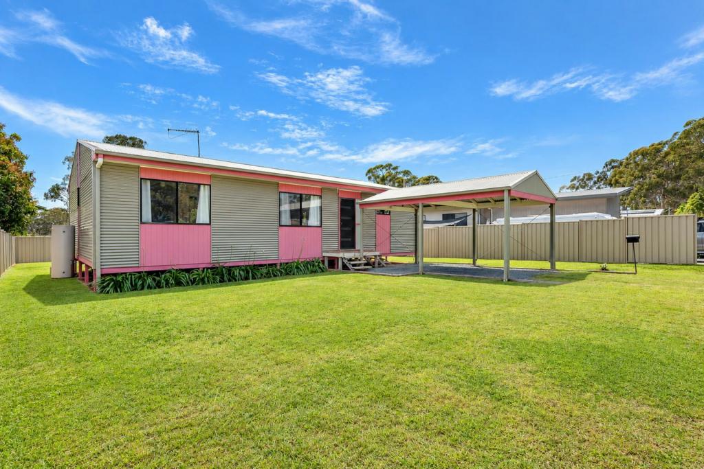 9 PIA ST, RUSSELL ISLAND, QLD 4184