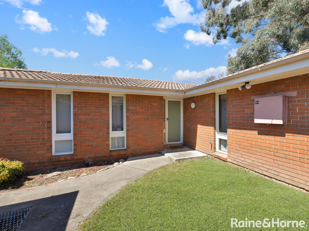 24 Ennis Way, Mitchell, NSW 2795