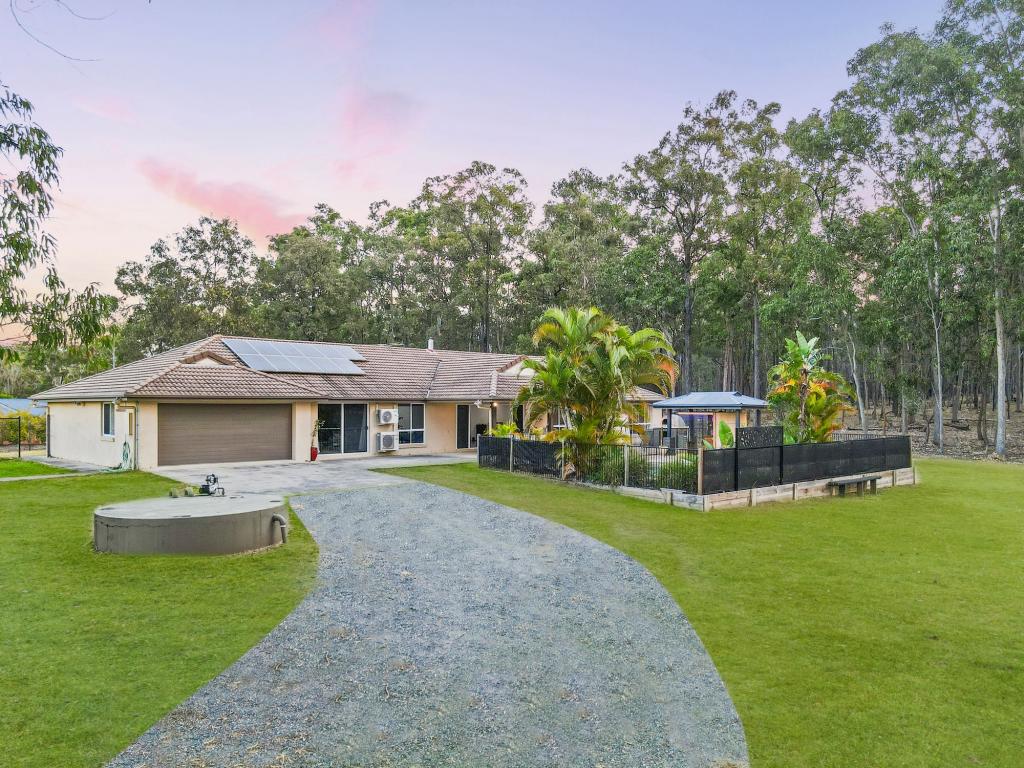 353 Spring Mountain Dr, Greenbank, QLD 4124