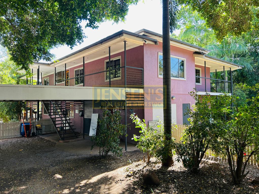 35 Hewett St, Richmond Hill, QLD 4820