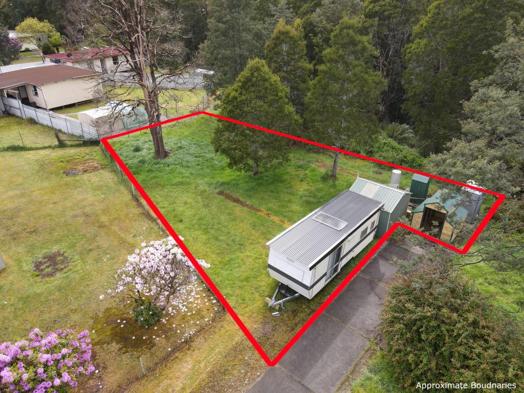 4 MYRTLE DR, ROSEBERY, TAS 7470