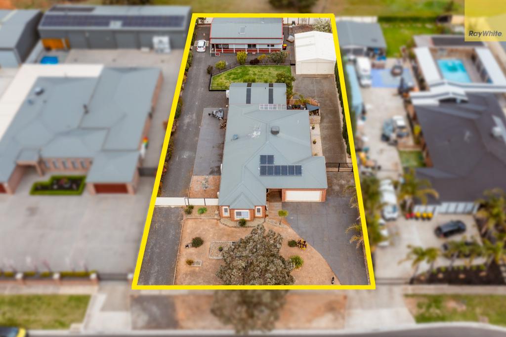 27 Highfield Way, Kurunjang, VIC 3337