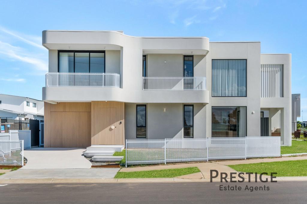 18b Holliday Cct, Oran Park, NSW 2570