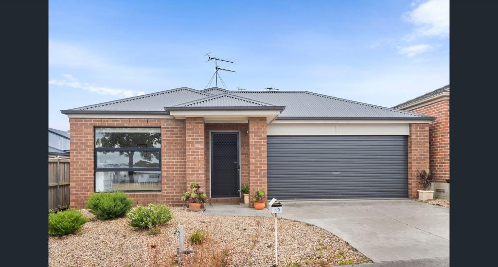 19 Estuary Bvd, Leopold, VIC 3224