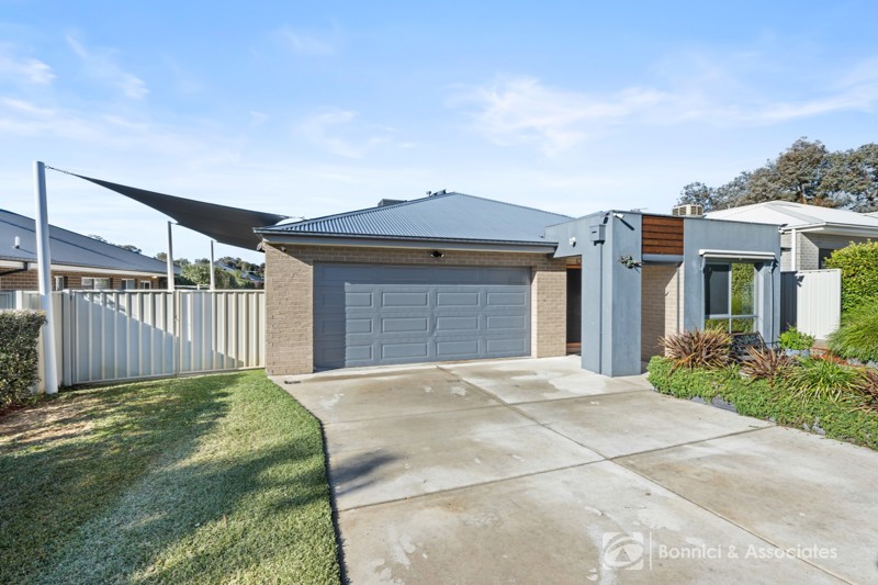 4 Arnica Cct, Baranduda, VIC 3691