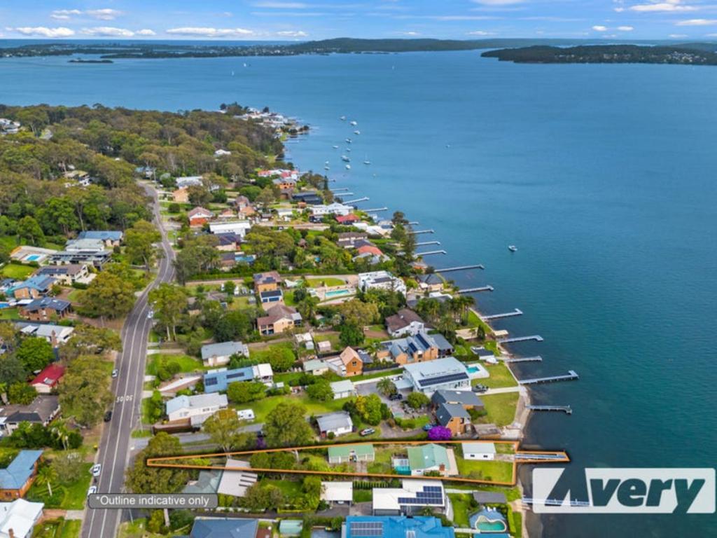 275 Coal Point Rd, Coal Point, NSW 2283