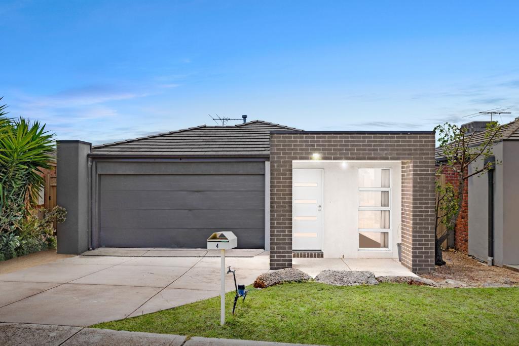 4 LIGHTWOOD TCE, WYNDHAM VALE, VIC 3024