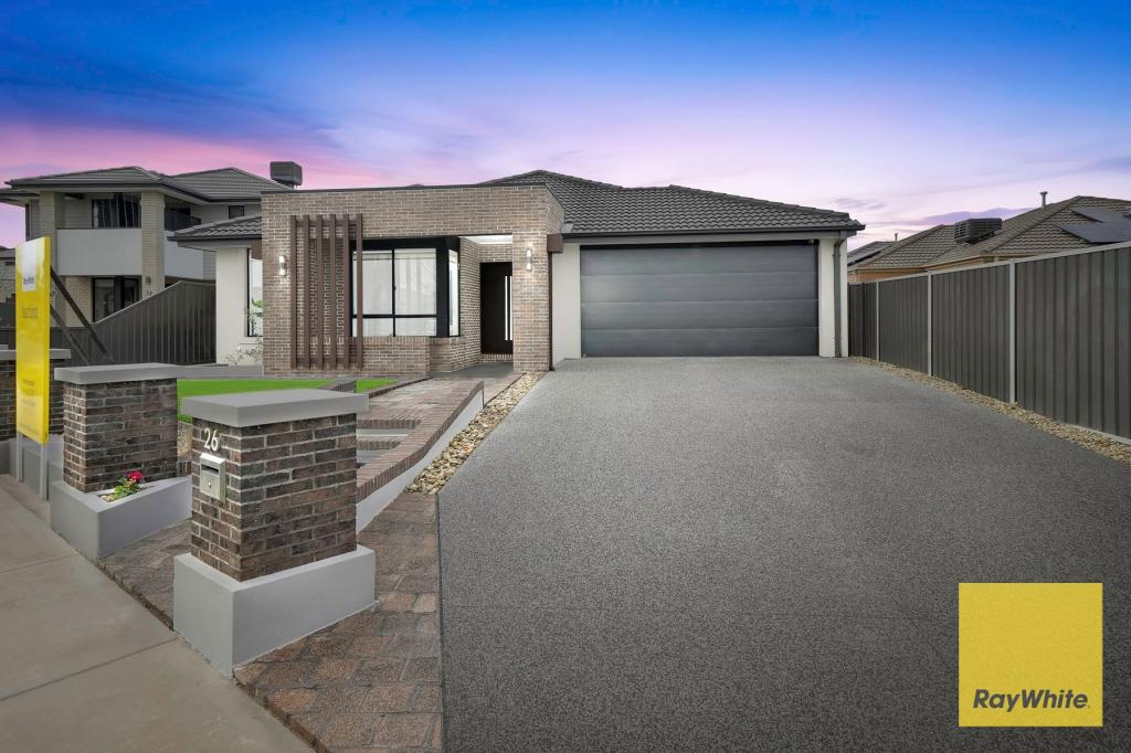 26 ROEHAMPTON DR, STRATHTULLOH, VIC 3338