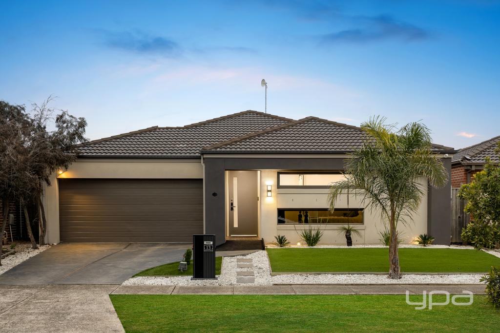 13 Seacoast St, Point Cook, VIC 3030