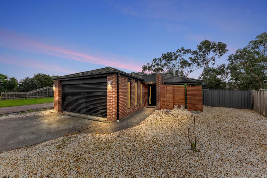 3 Tiffany Cl, Pakenham, VIC 3810