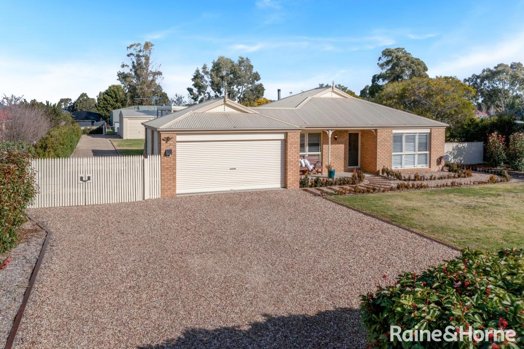 8 Southbourne Rd, Riddells Creek, VIC 3431