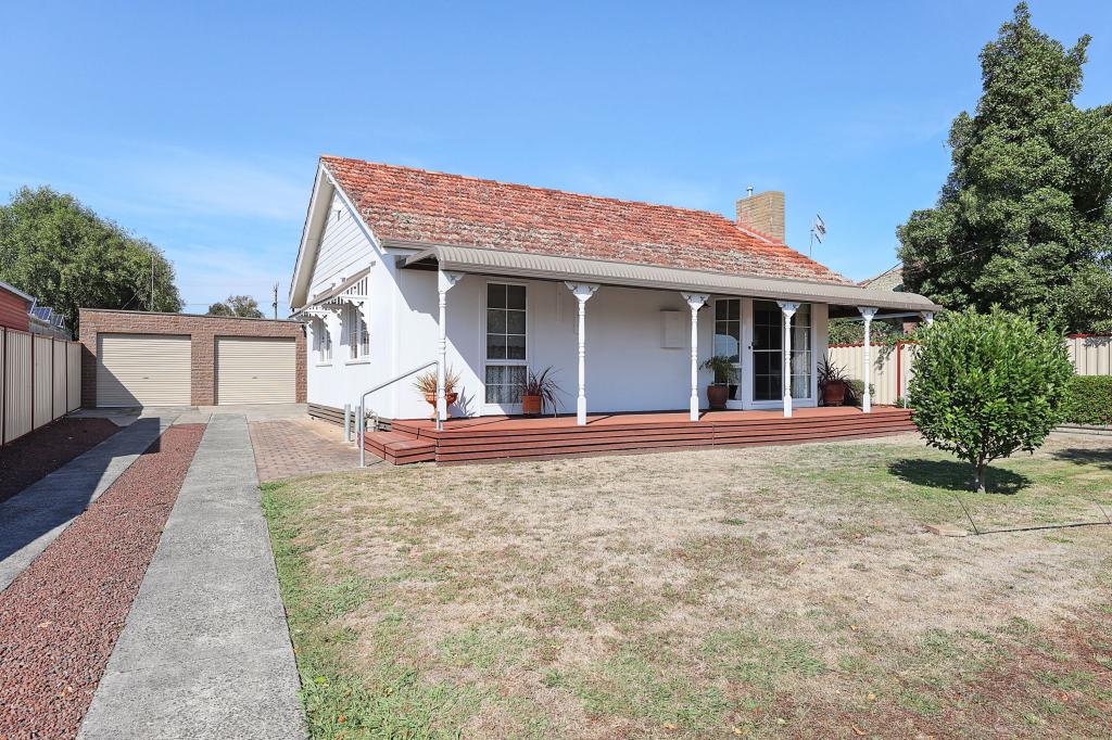 39 Churchill Sq, Colac, VIC 3250