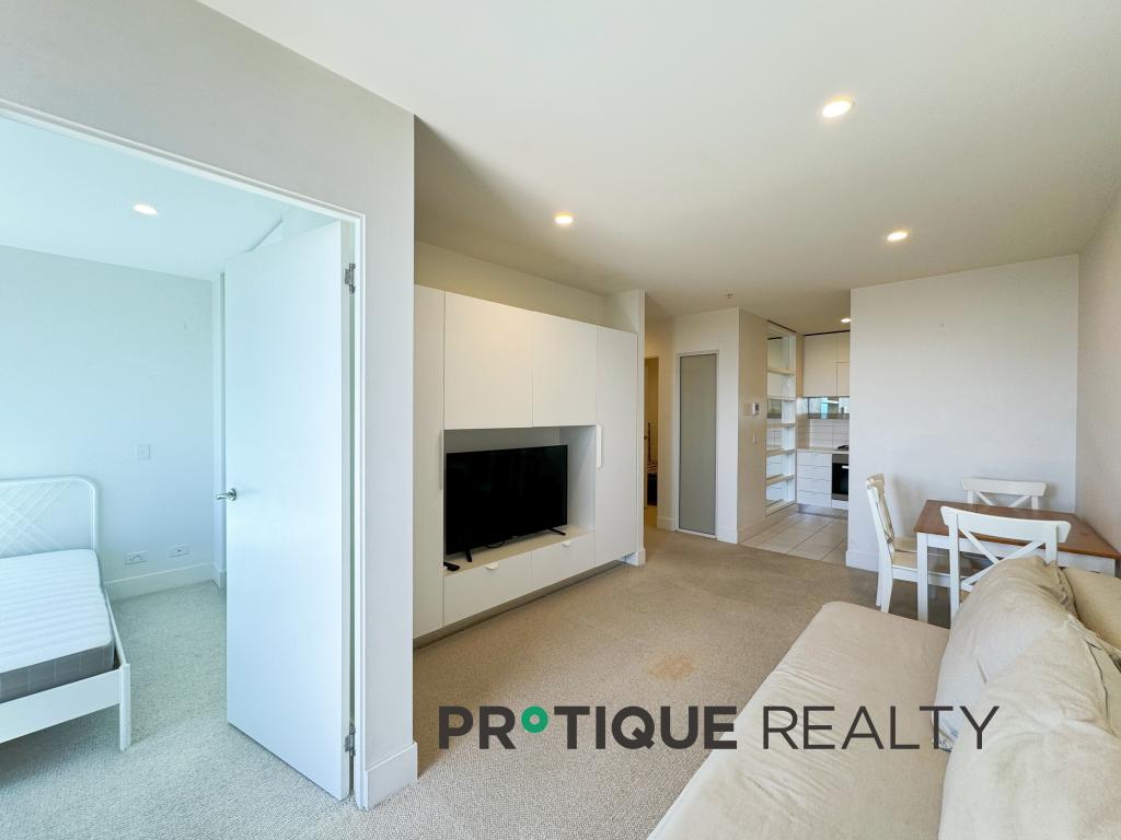 2102/500 ELIZABETH ST, MELBOURNE, VIC 3000