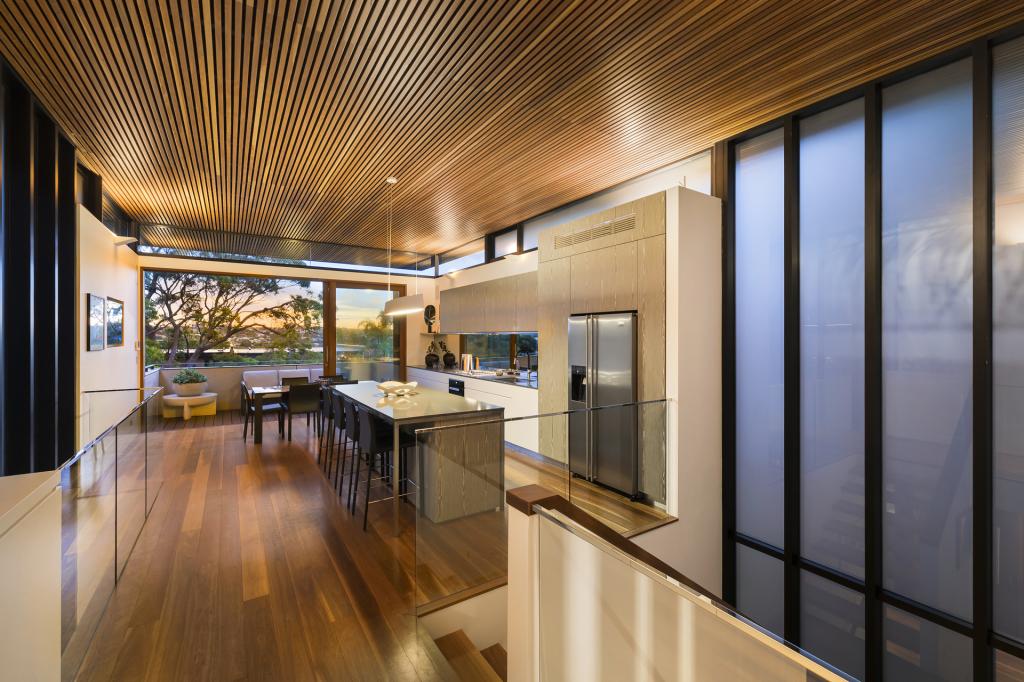 83 Queenscliff Rd, Queenscliff, NSW 2096