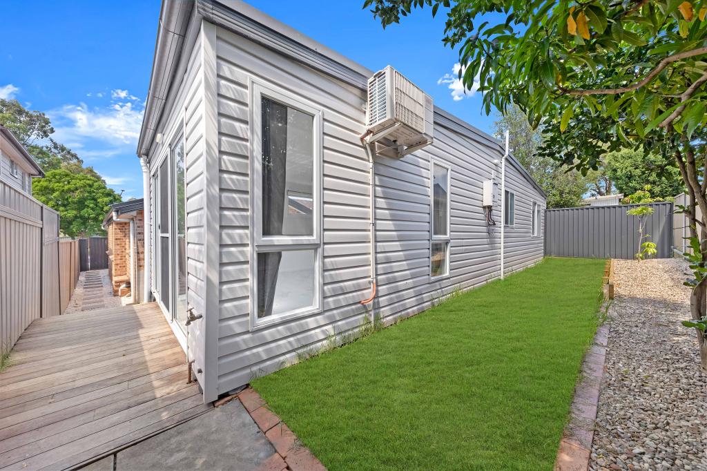 156A FARNHAM RD, QUAKERS HILL, NSW 2763