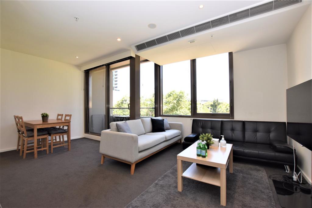 208/118 KAVANAGH ST, SOUTHBANK, VIC 3006