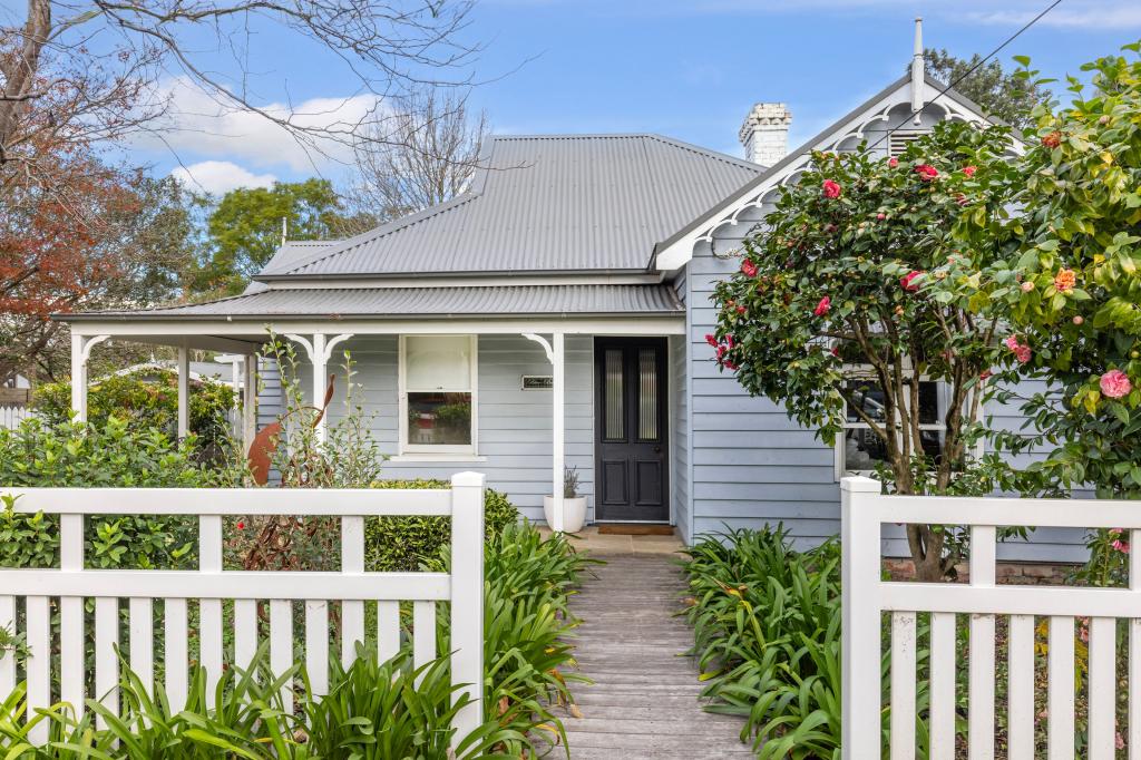 54 QUEEN ST, BERRY, NSW 2535