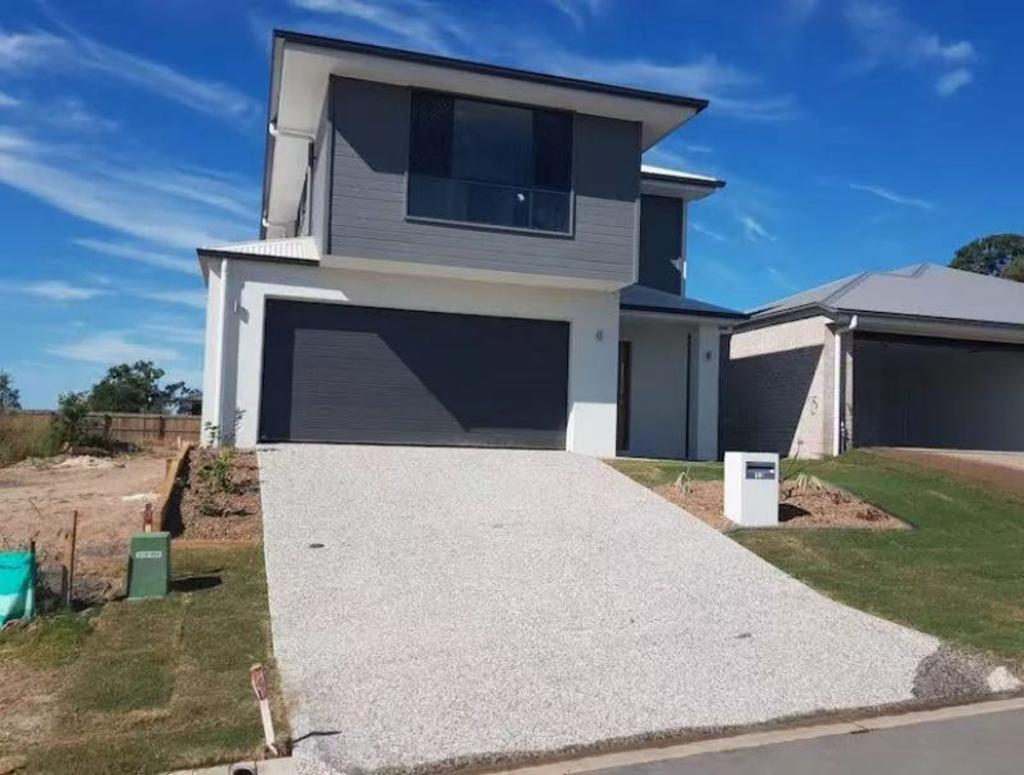 13 Mount Roberts St, Park Ridge, QLD 4125