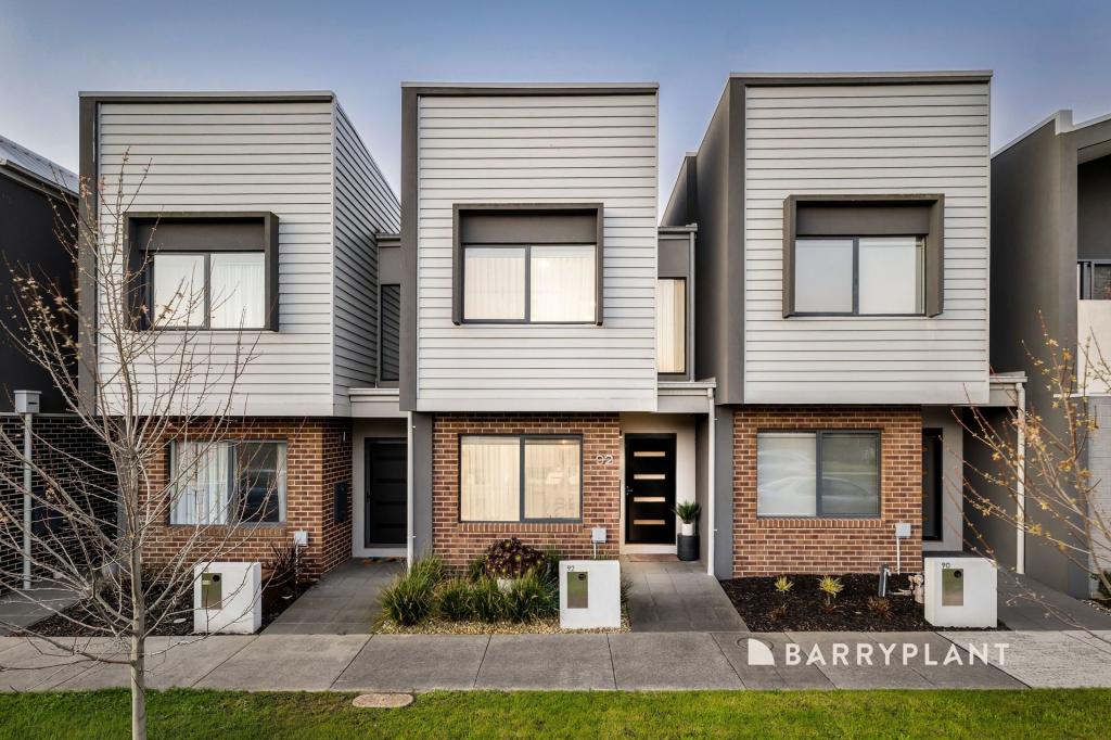 92 Emmeline Row, Rowville, VIC 3178