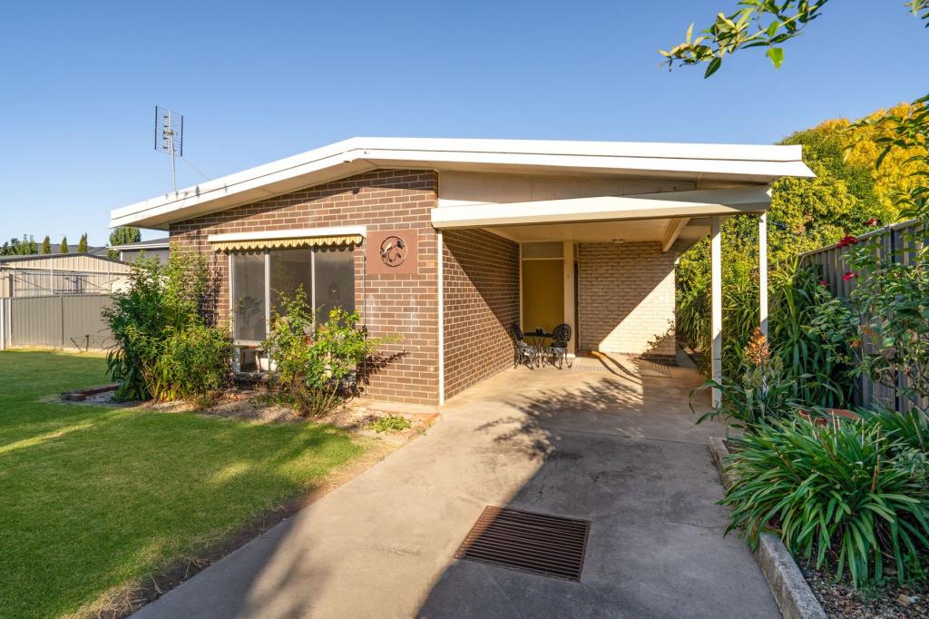 1/28 Neale St, Kennington, VIC 3550