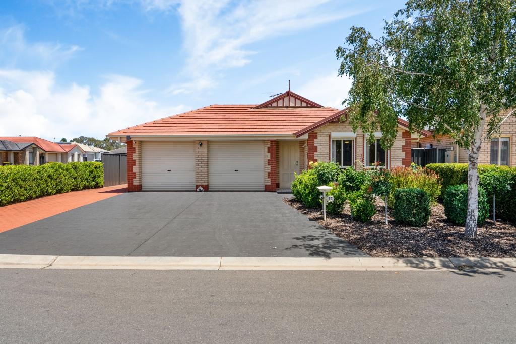 10 MONTEREY DR, MUNNO PARA WEST, SA 5115