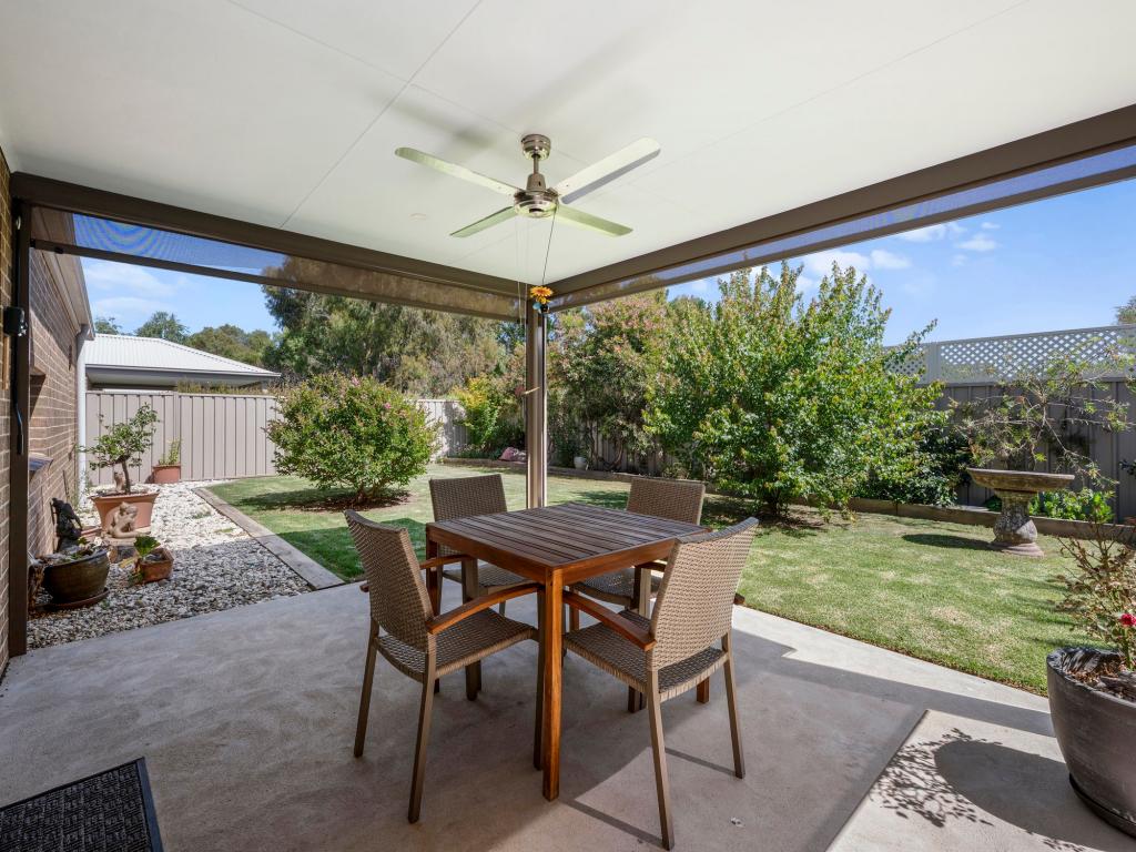 1/33 Cambridge Dr, Mansfield, VIC 3722