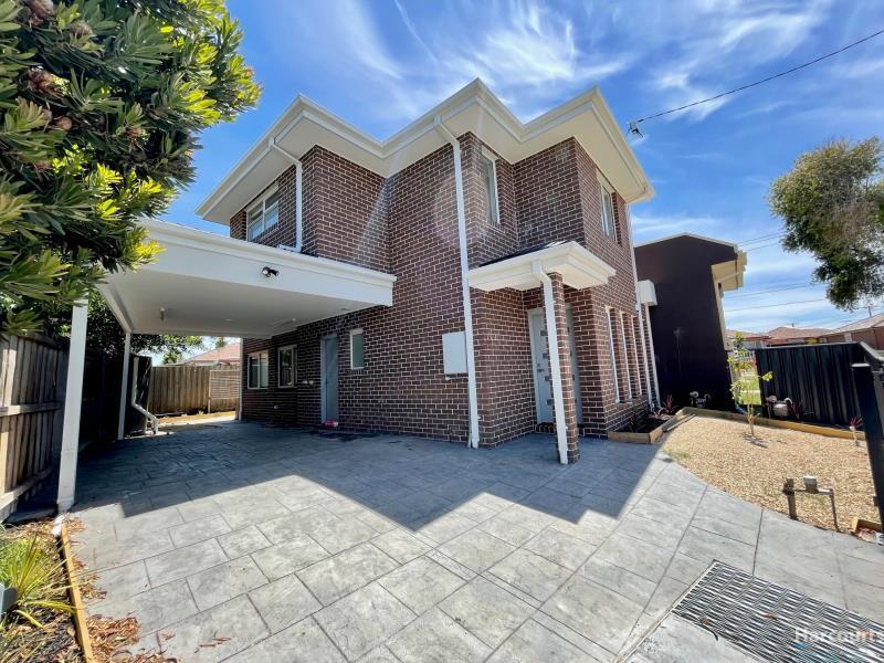 2a Diplomat Dr, Thomastown, VIC 3074