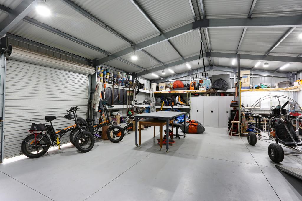 3 REGENT ST, WHITTINGTON, VIC 3219