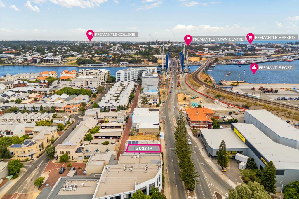 10 BICK LANE, NORTH FREMANTLE, WA 6159