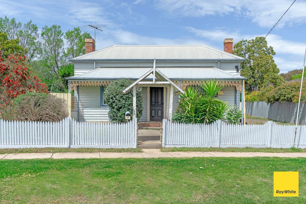 71 Marong Rd, Golden Square, VIC 3555