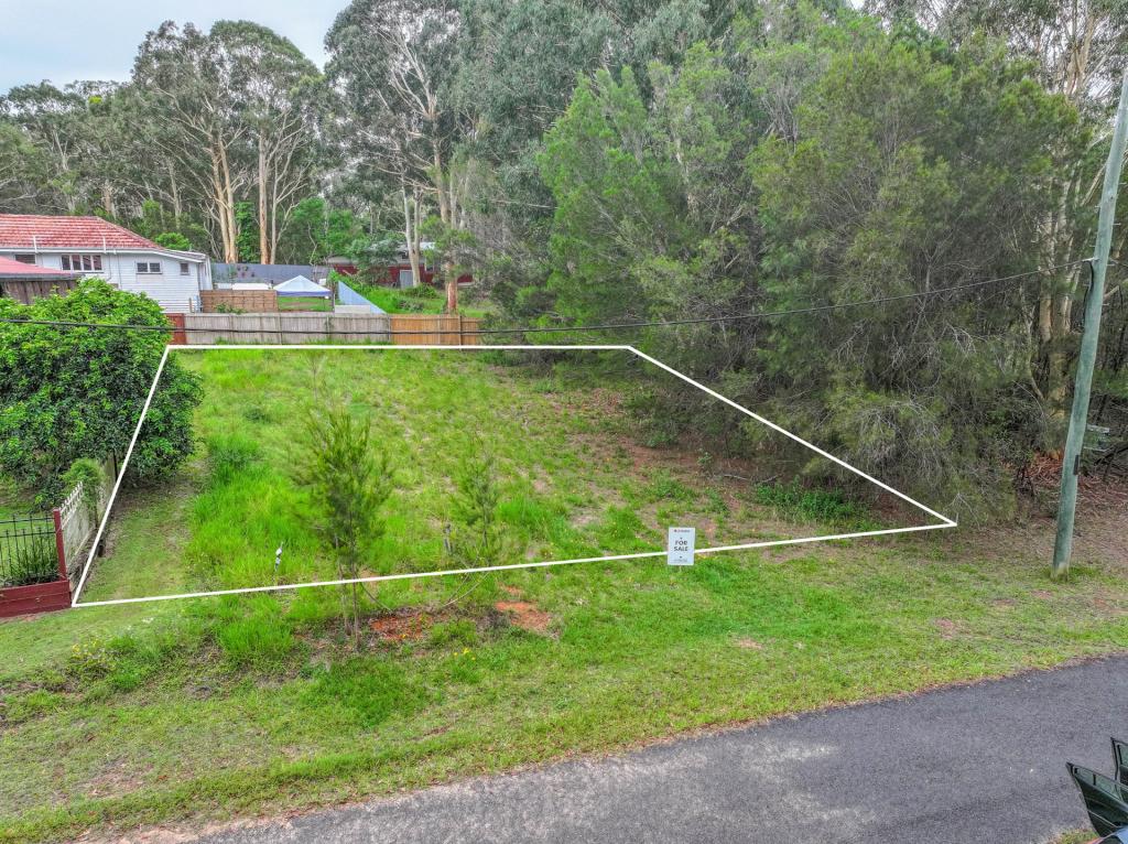 3 Gay Tce, Russell Island, QLD 4184