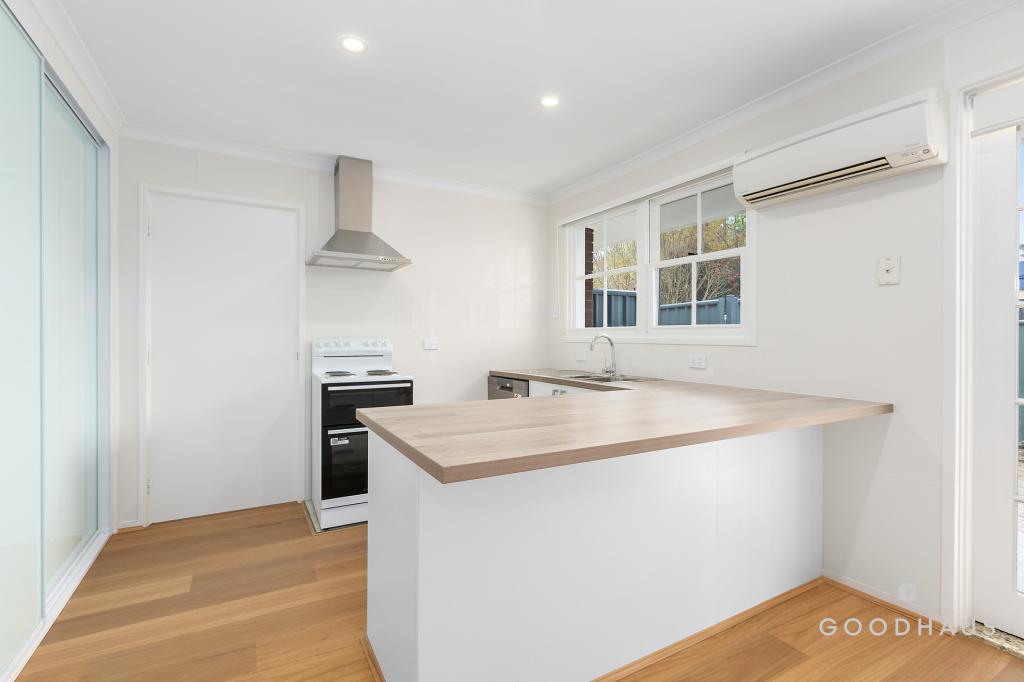 15 CLINT PL, MACQUARIE, ACT 2614