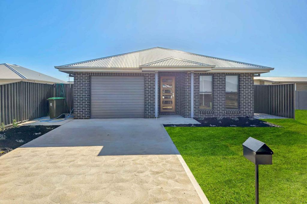 4 Suttor Ave, Caerleon, NSW 2850