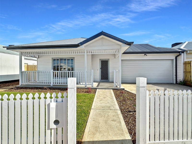 5 Bundalong Dr, Eynesbury, VIC 3338