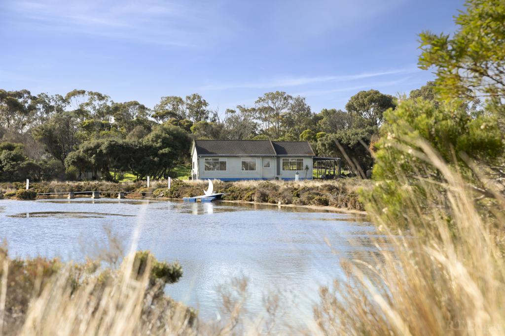 4 Mcdonald Rd, Queenscliff, VIC 3225