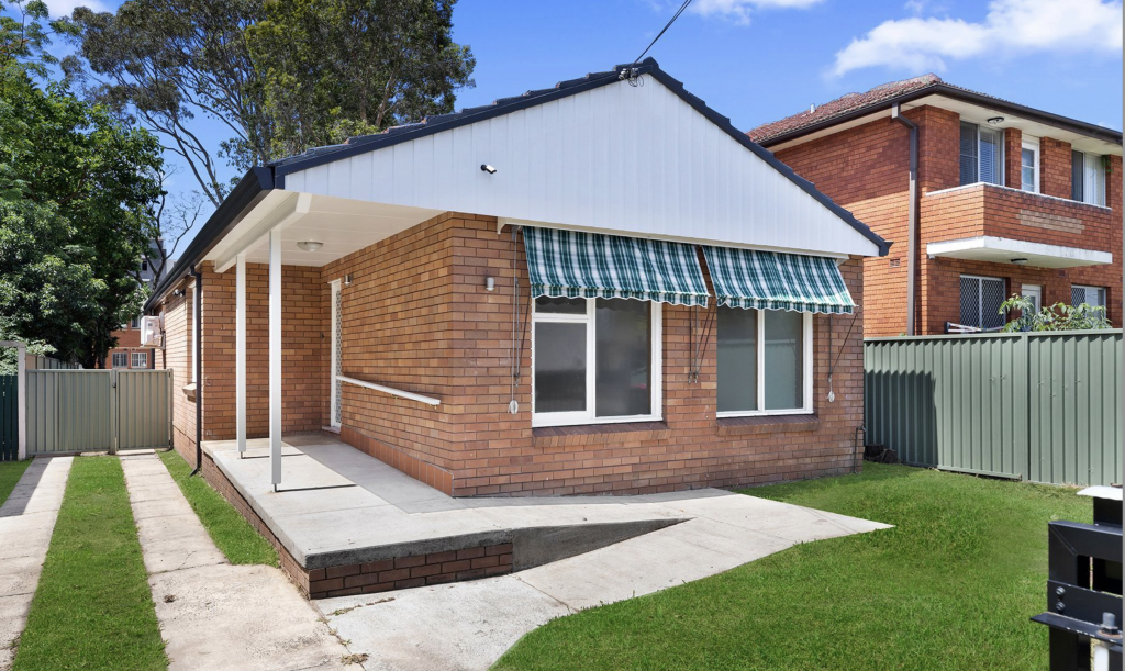 24A ARTHUR ST, PUNCHBOWL, NSW 2196