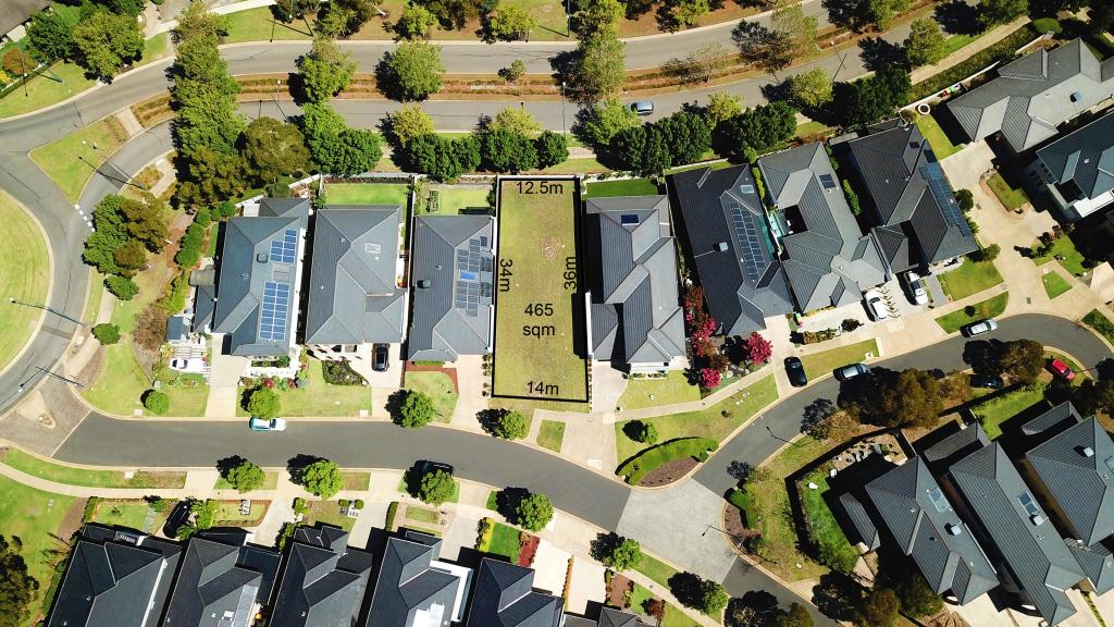 9 Waterside Cct, Sandhurst, VIC 3977