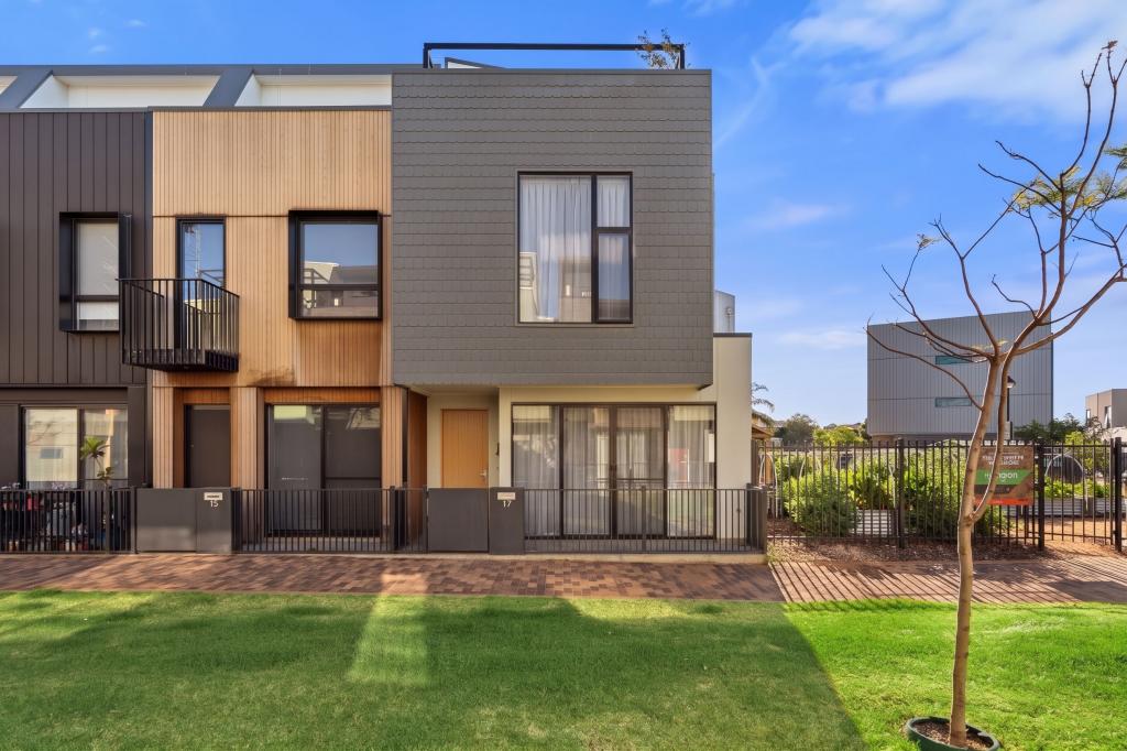 17 HOBART LANE, PORT ADELAIDE, SA 5015