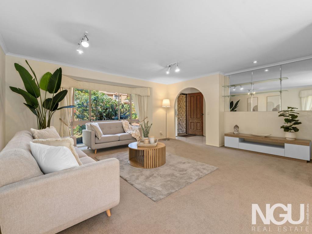 101 Kilmorey St, Carindale, QLD 4152