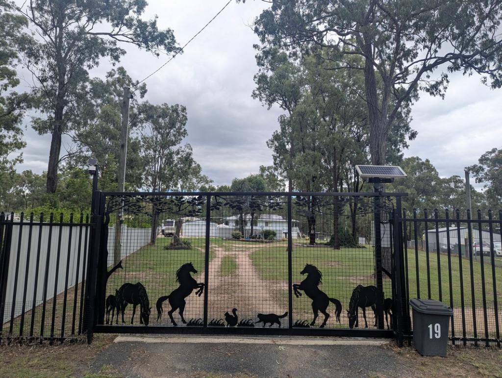 19 Kingfisher Ct, Regency Downs, QLD 4341