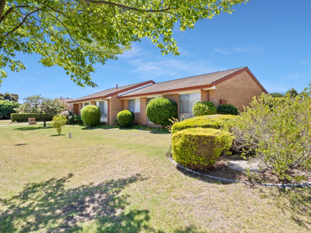 8 Saville Ave, Lavington, NSW 2641